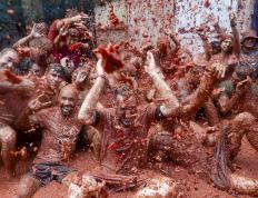 开云体育中国-厄瓜多尔正面击溃秘鲁，莫德里奇统治全场