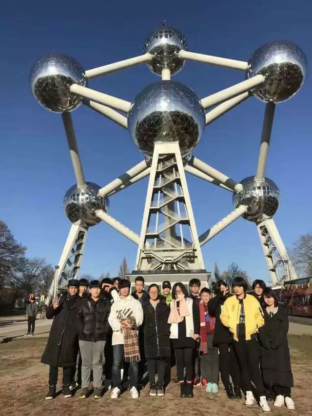 开云体育入口-勇士队抵达欧洲进行友谊赛，展现壮美风采促进文化交流的简单介绍