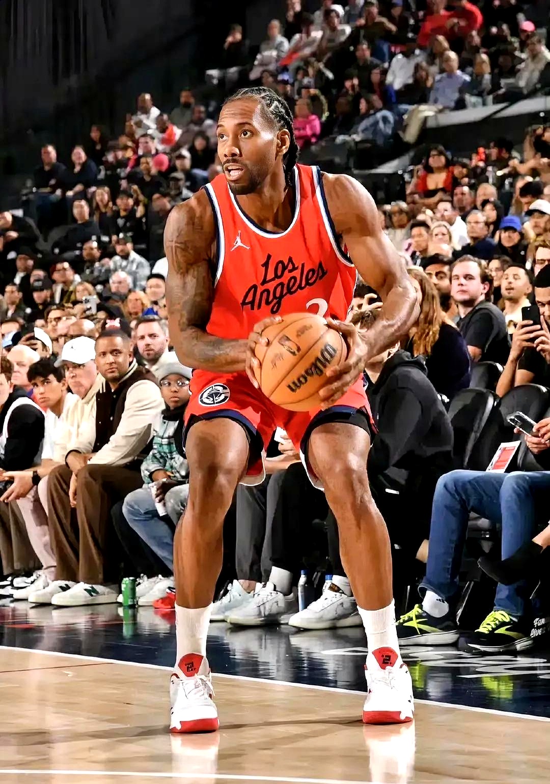 开云下载-关于快船主场战胜独行侠，莱昂纳德全能发挥展现超强实力的信息