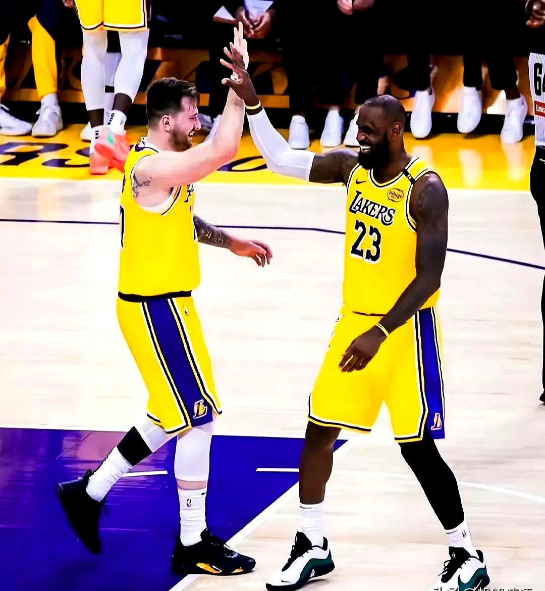 开云体育中国-湖人负于掘金，止三连胜