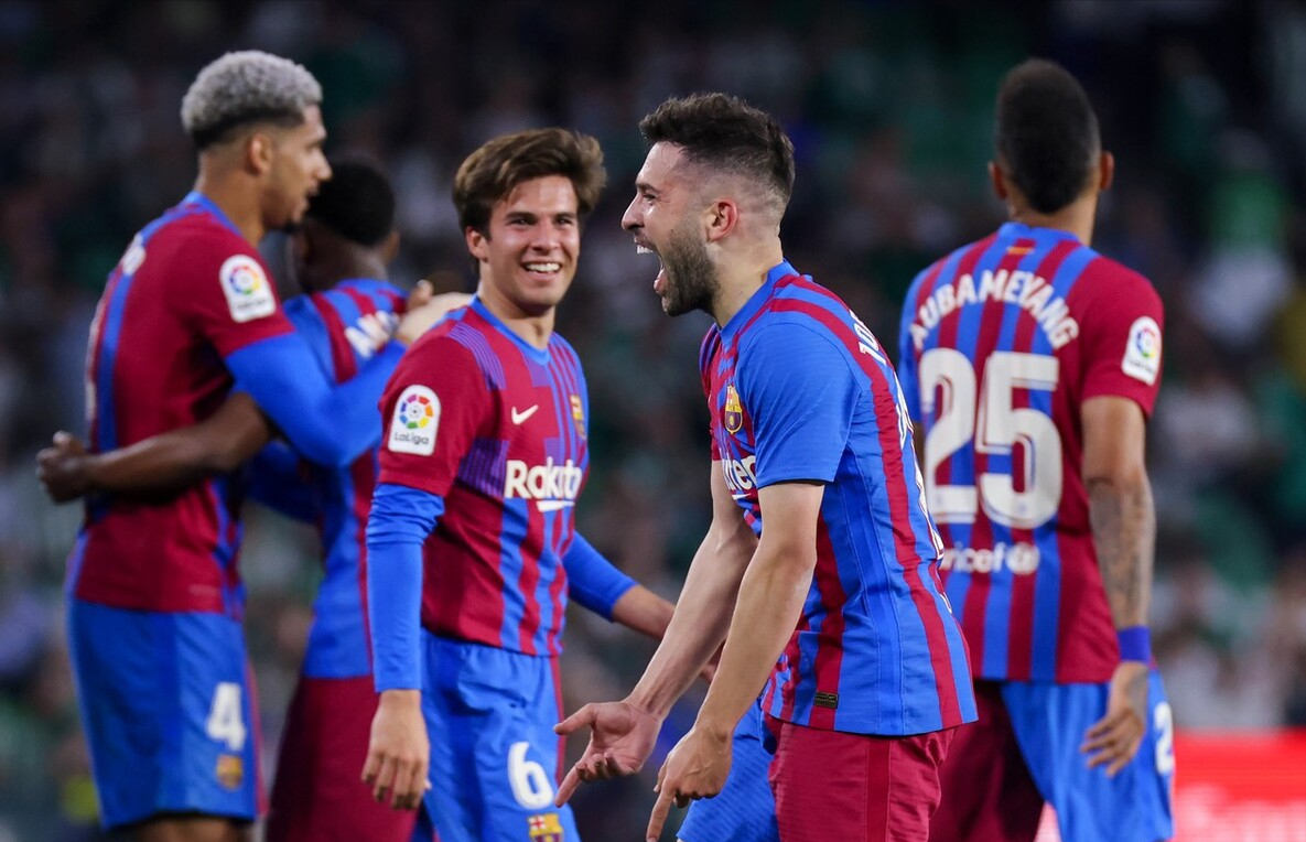 开云下载-关于乌拉圭力克荷兰，阿尔巴送出助攻的信息