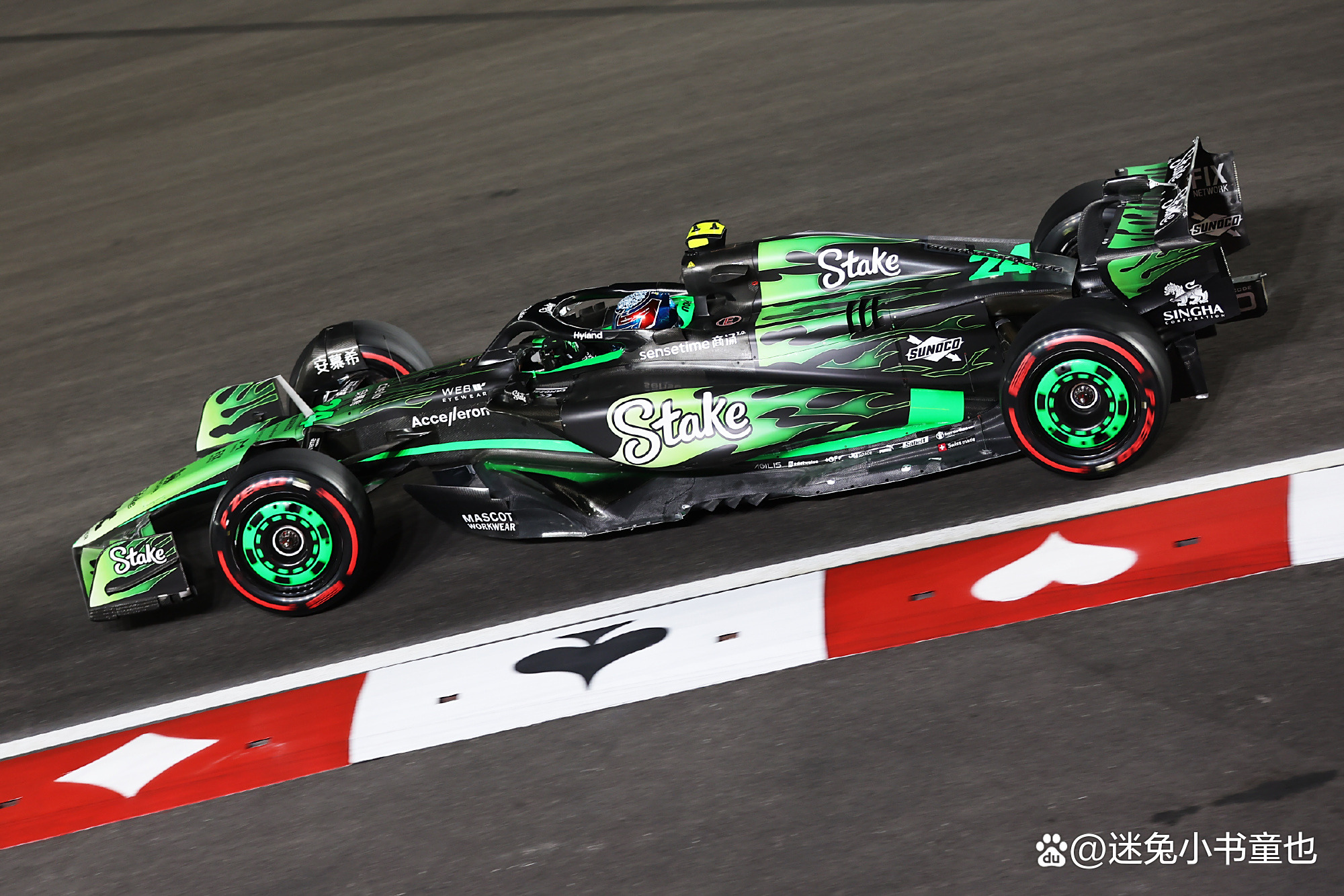 开云官网-迈凯伦轻取阿斯顿马丁，佩雷兹统治全场