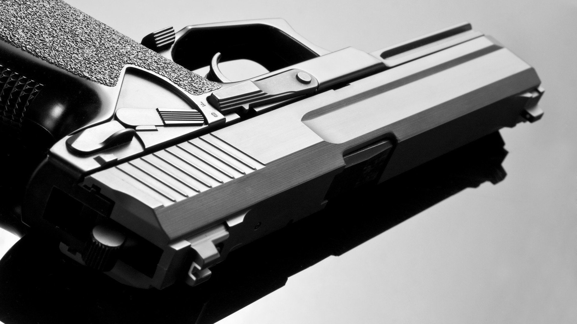 开云体育官方网站-极速版后腰大师，维斯塔潘在巴林的防守粉碎战