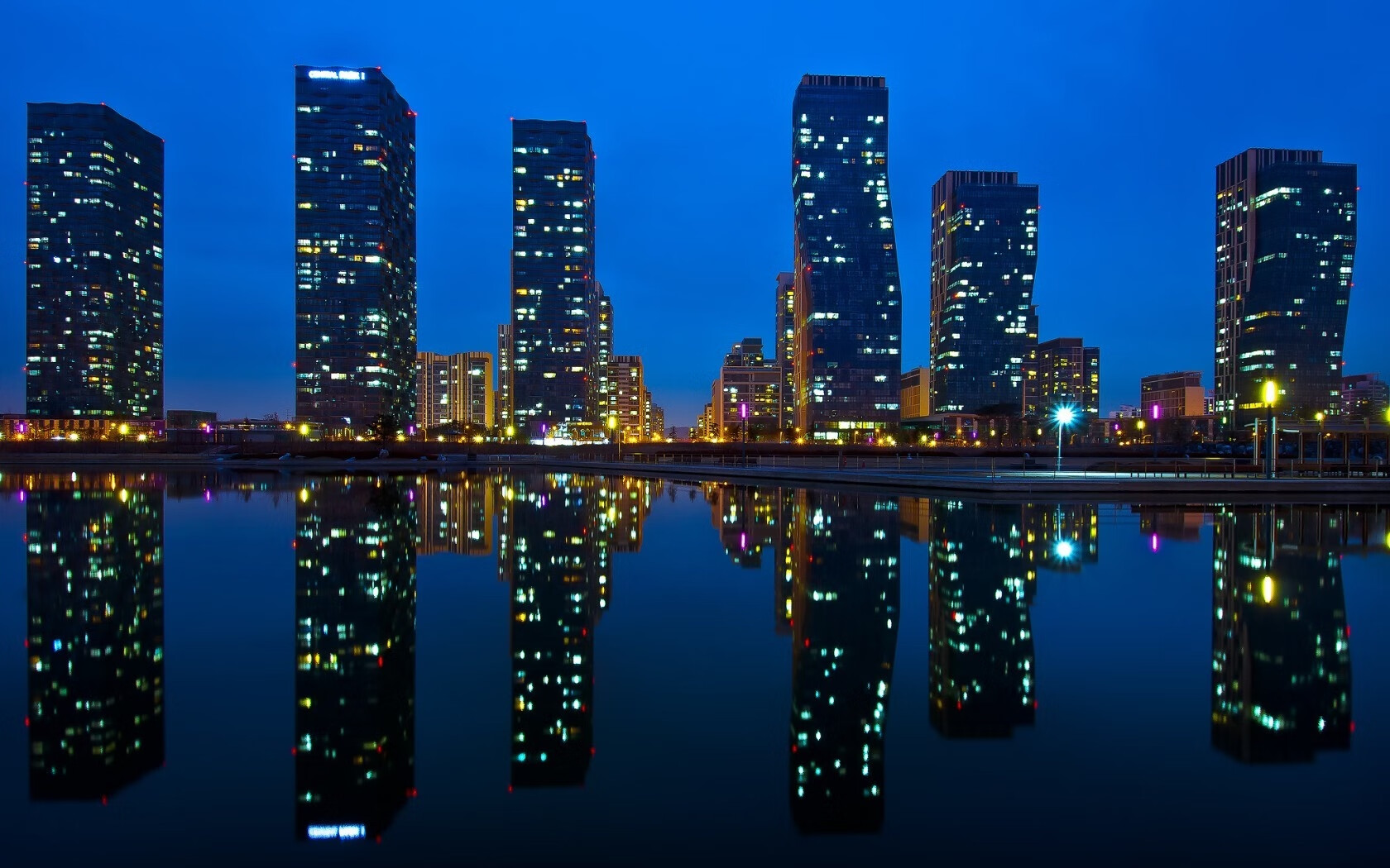 开云体育官方网站-铁壁与烈焰，当武切维奇在季后赛的熔炉中接管比赛