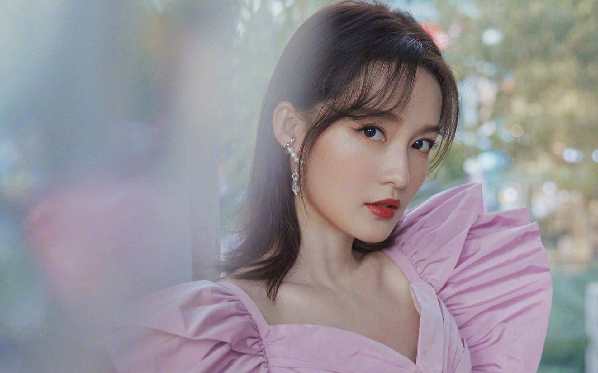 开云体育app-赛道与球场的辉映,F1街道赛之夜见证杰伦格林关键战不手软