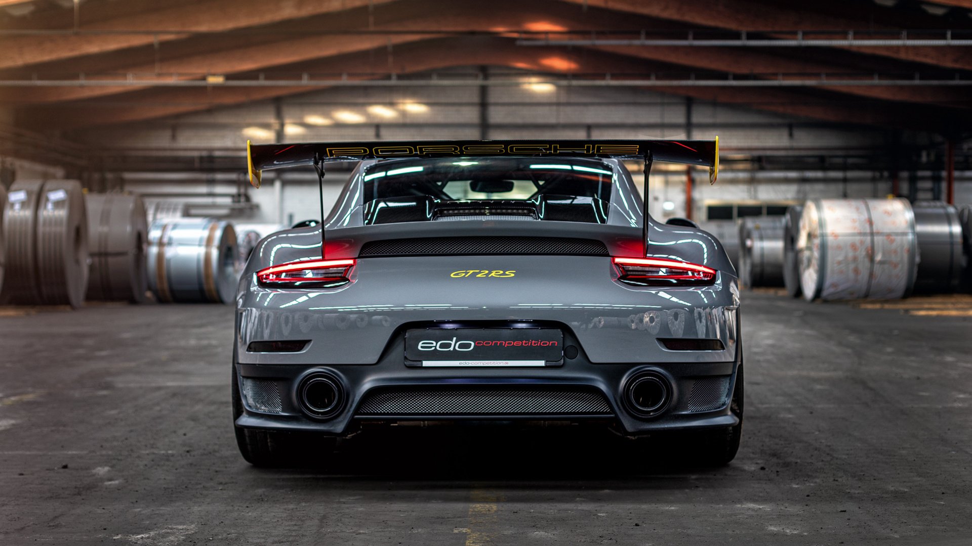 开云体育-格拉斯哥的欧冠之夜，当苏格兰风笛压过冰岛火山回响